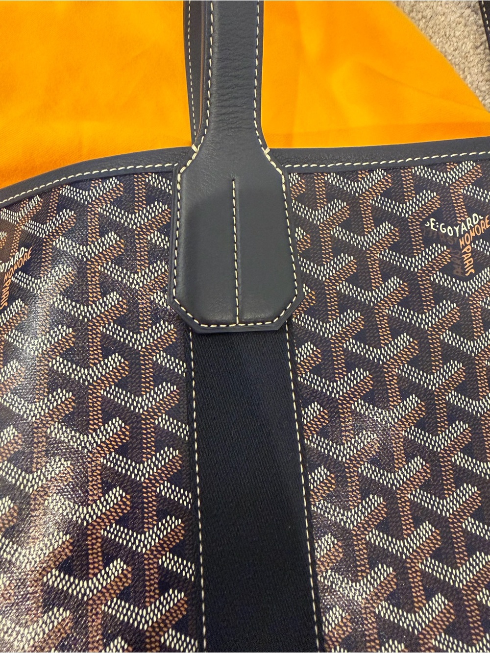 Auth GM Goyard St. Louis Tote - Picture 14 of 14